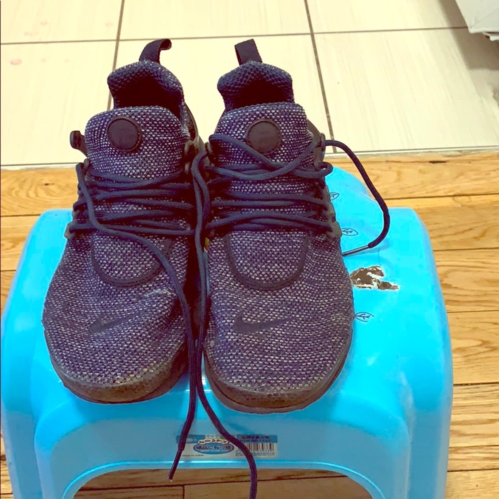 Used Nike Prestos.